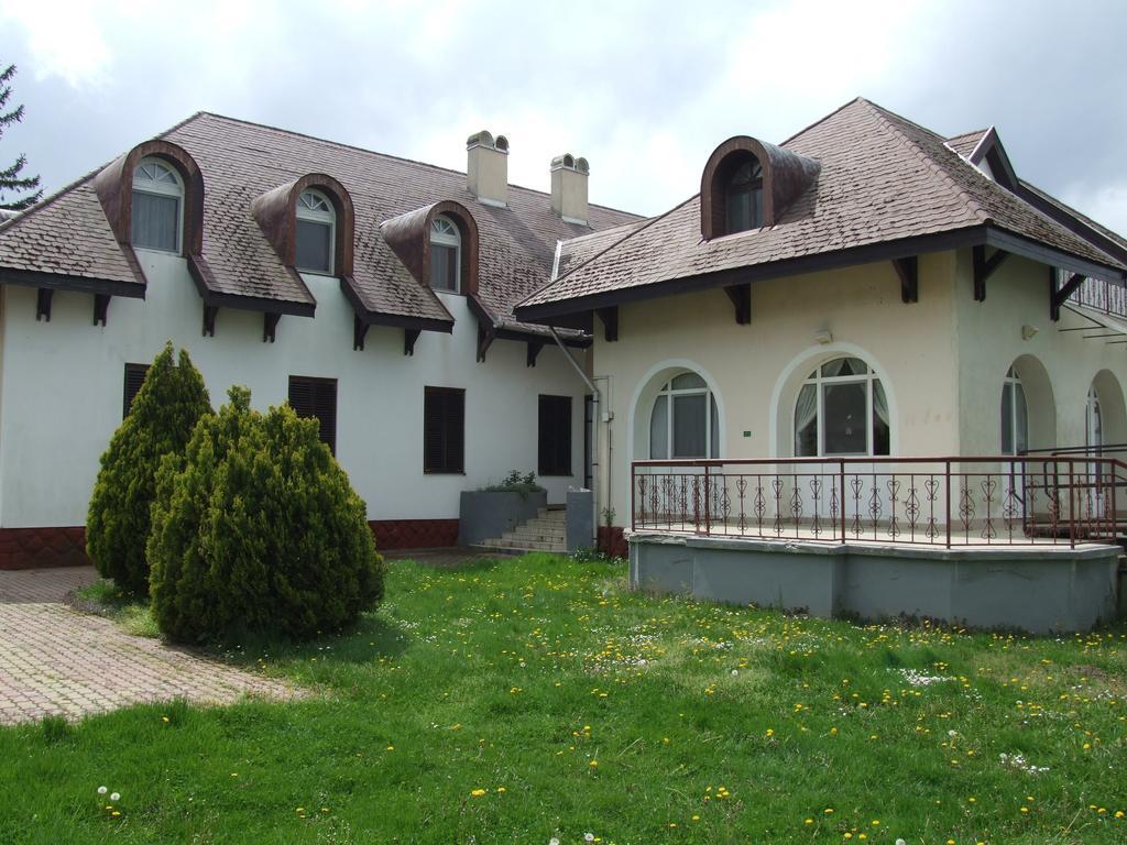 Aranyhid Hotel Balatonboglár Exteriör bild