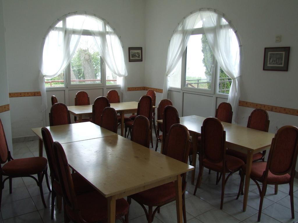 Aranyhid Hotel Balatonboglár Exteriör bild